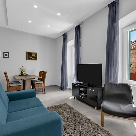 City Center Apartment Dvor Kalalarga Makarska Exterior photo