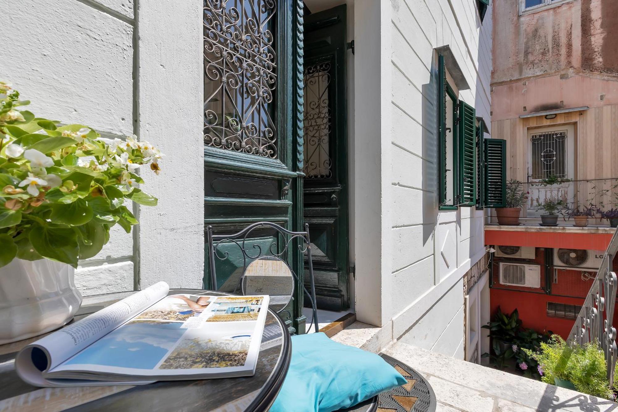 City Center Apartment Dvor Kalalarga Makarska Exterior photo