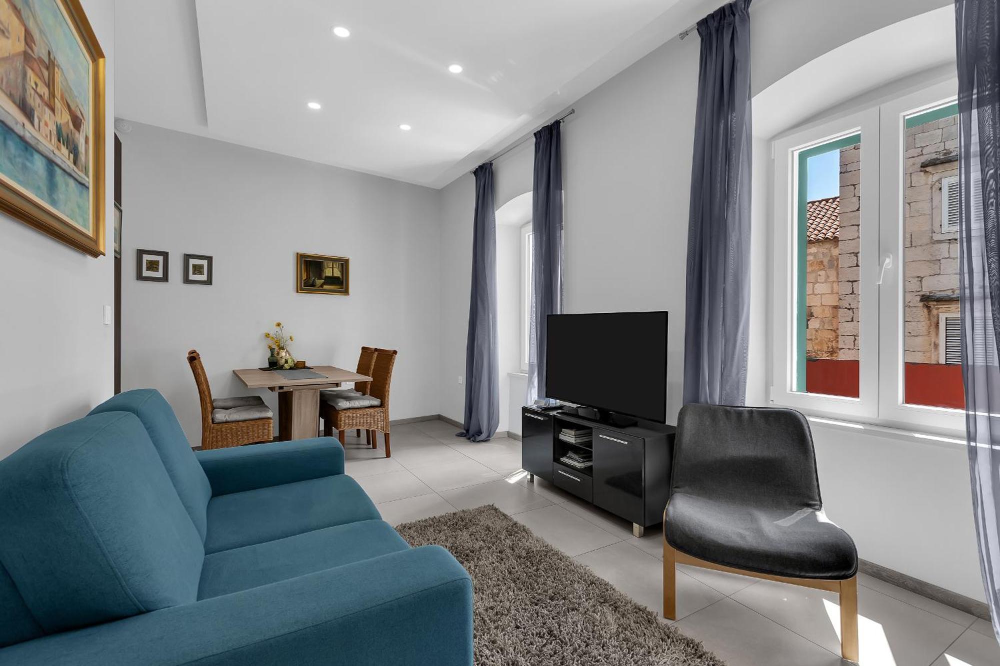 City Center Apartment Dvor Kalalarga Makarska Exterior photo
