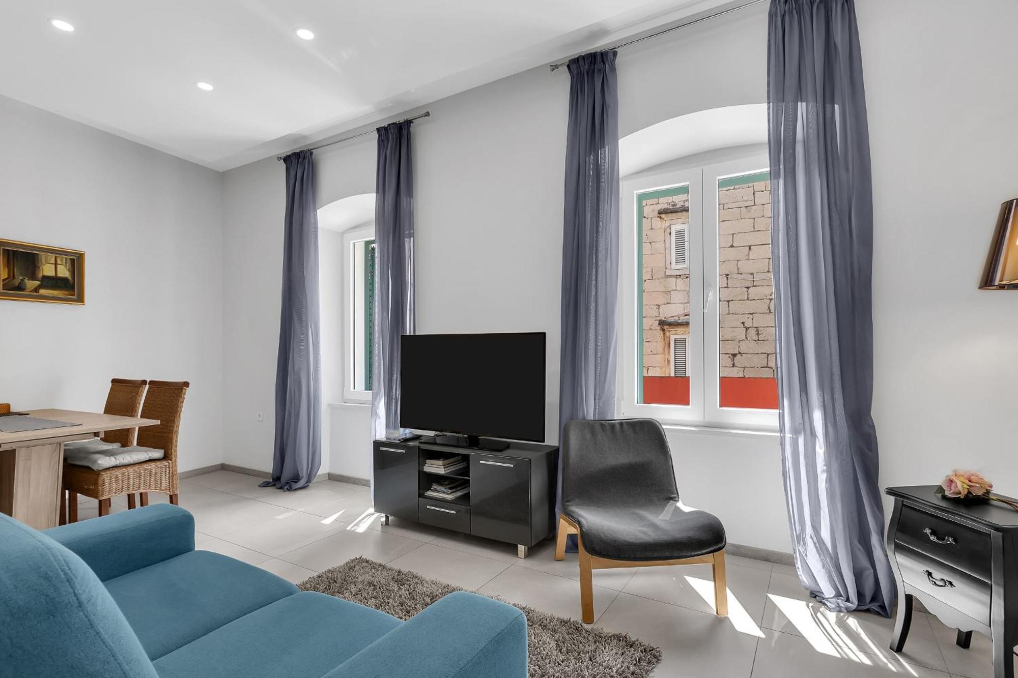 City Center Apartment Dvor Kalalarga Makarska Exterior photo